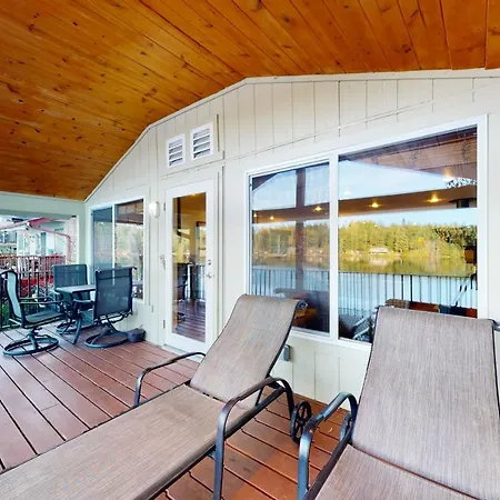 Lake Wooten Cabin